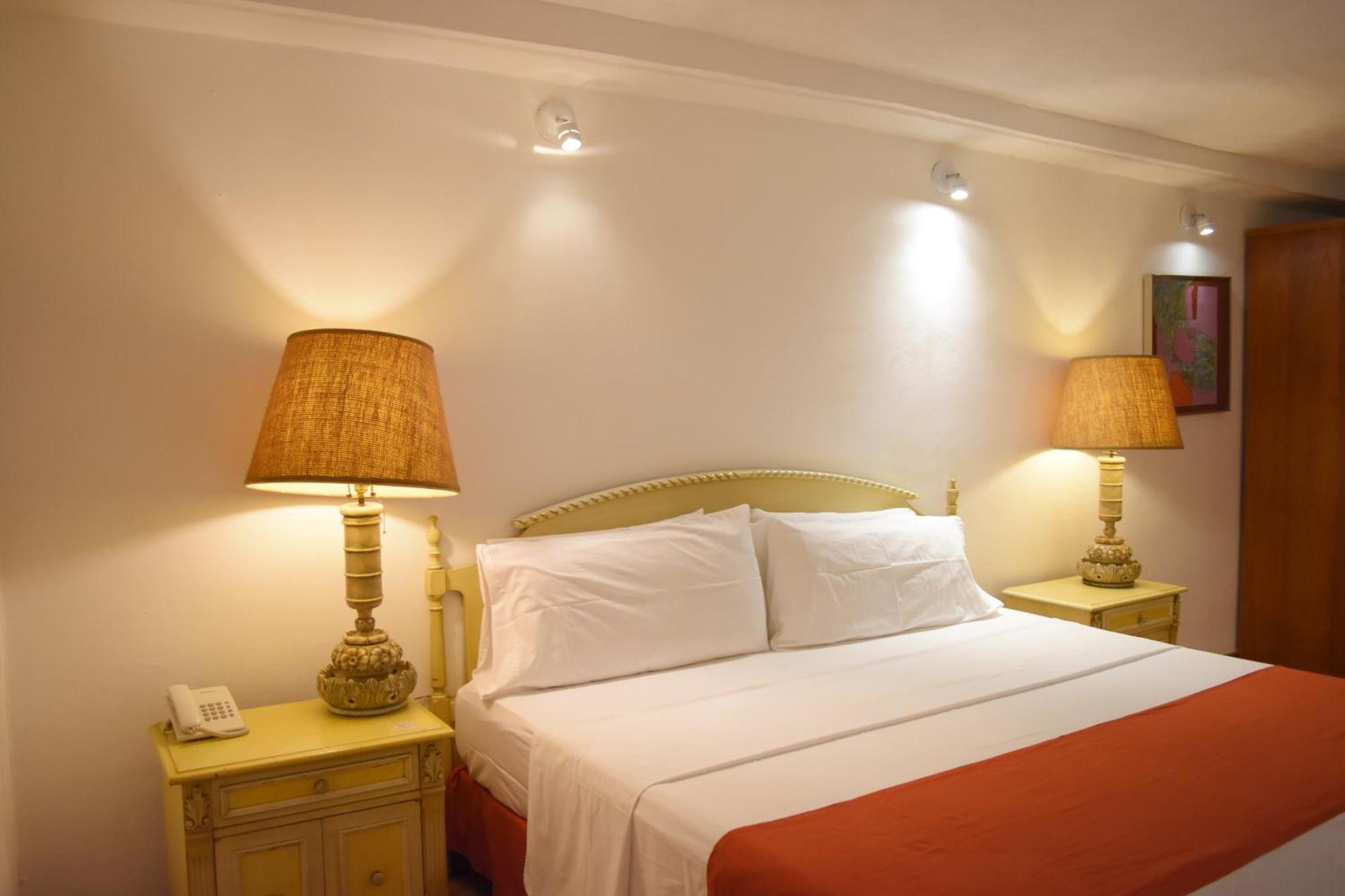 La Joyita Cuernavaca (Adults Only) Hotel Phòng bức ảnh
